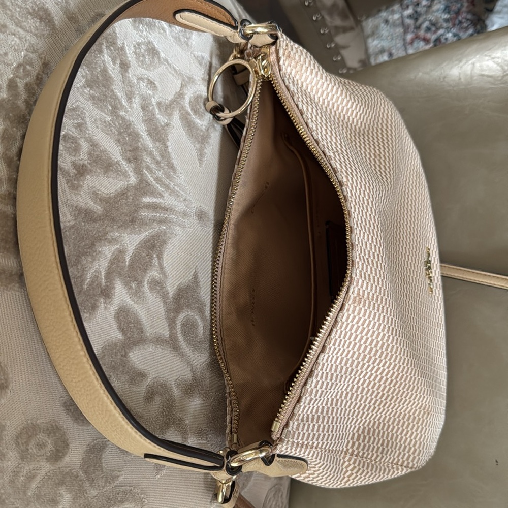 COACH Crossbody / hand bag - Picture 6 of 7
